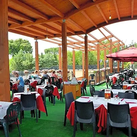 Fortuna Village פארק נופש פומפיי